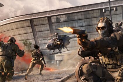 2024's best mobile game features intense combat with helicopters and soldiers
