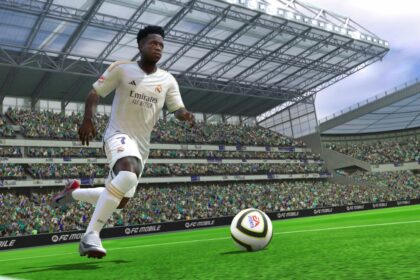 New Updated EA FC Mobile showcases realistic football gameplay in vibrant stadium